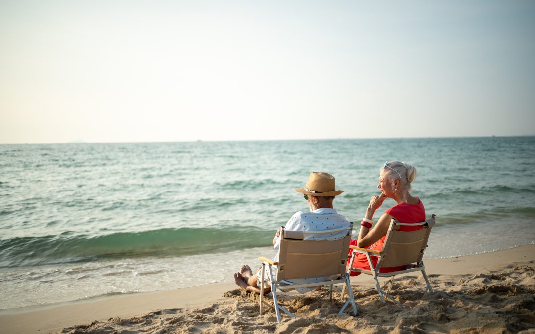 Actividades cerca de la playa para personas mayores: disfruta del verano en la Costa Dorada
